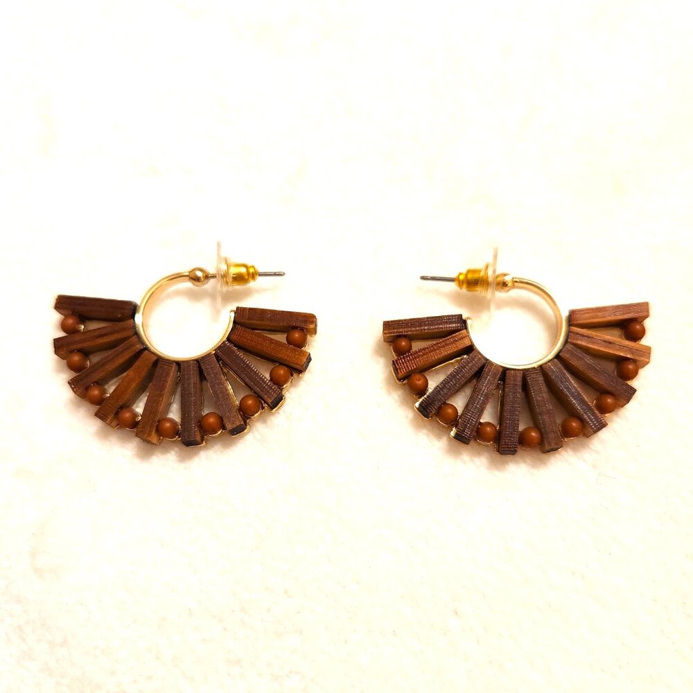 Boho Wood/Bead Fan Hoop Earrings Gold Tone Geometric Sunburst